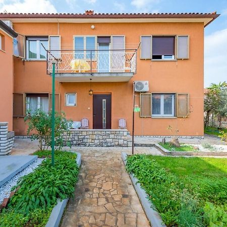 Ferucio House With Apartments Umag Extérieur photo